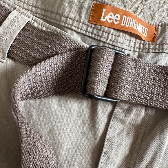Lee Dungaree Men's Cargo Shorts Belted Pockets Flat Front Tan Size 44 - Picture 2 of 12